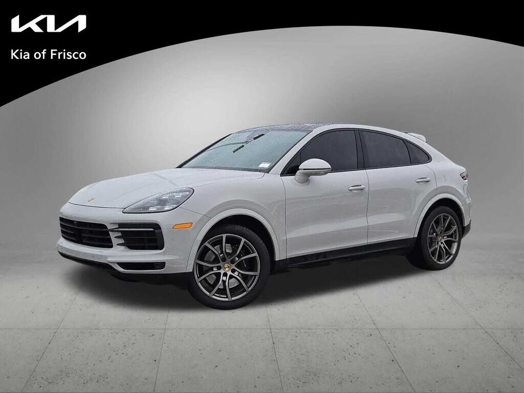2022 PORSCHE Cayenne