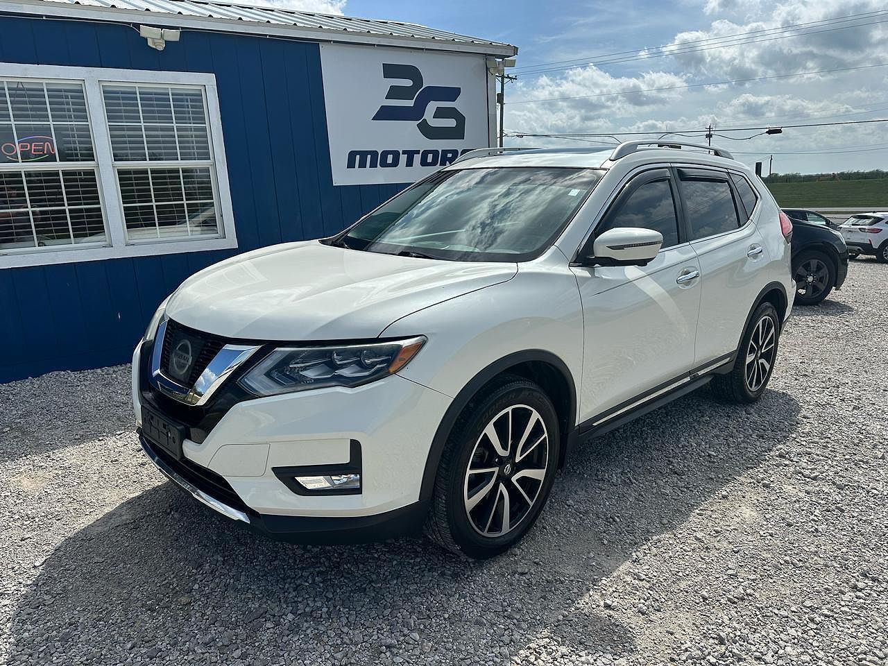 2017 NISSAN Rogue