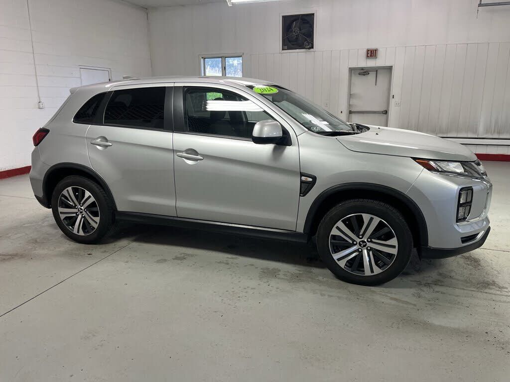 2024 MITSUBISHI Outlander Sport