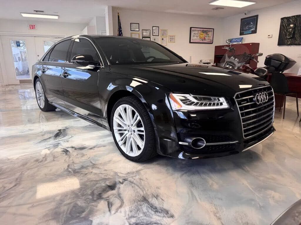 2017 AUDI A8