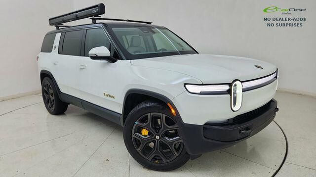 2025 RIVIAN R1S