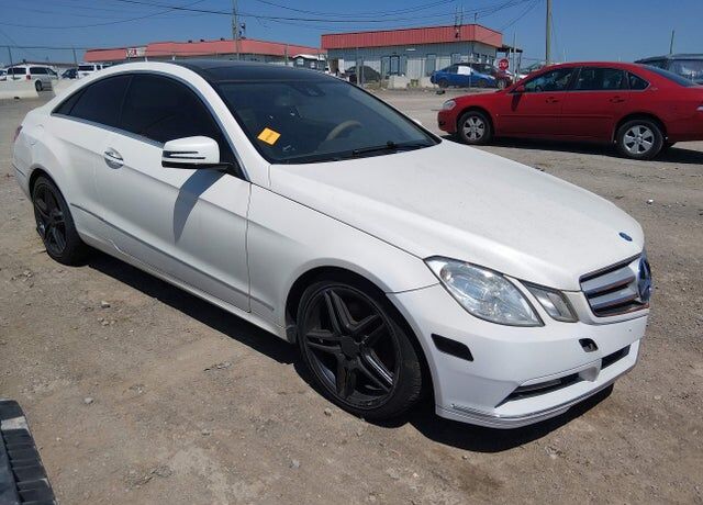 2013 MERCEDES-BENZ E-Class