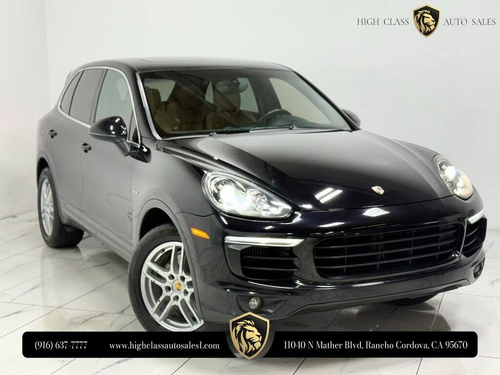2015 PORSCHE Cayenne
