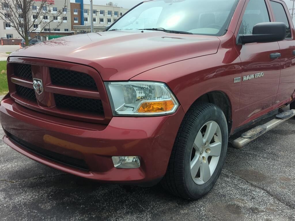2012 DODGE Ram