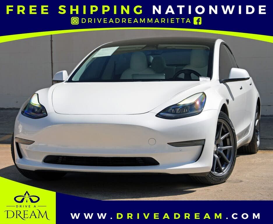 2022 TESLA Model 3