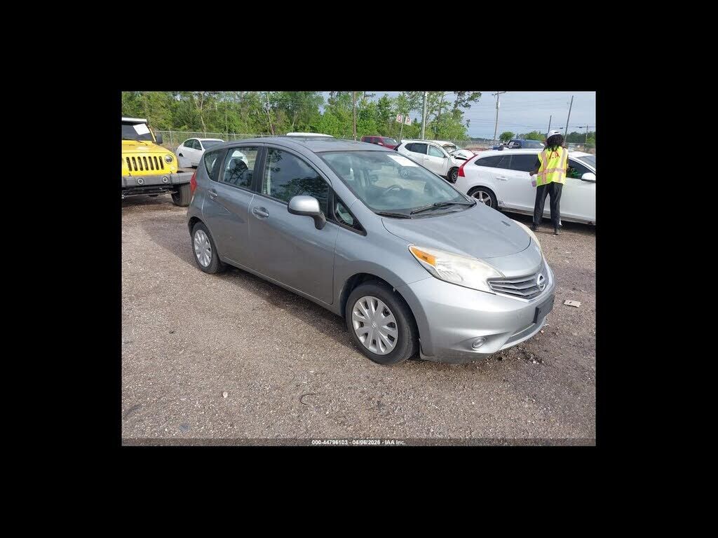 2014 NISSAN Versa