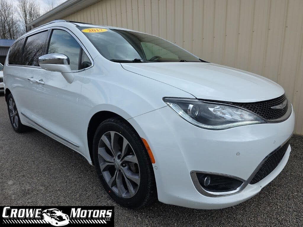 2017 CHRYSLER Pacifica
