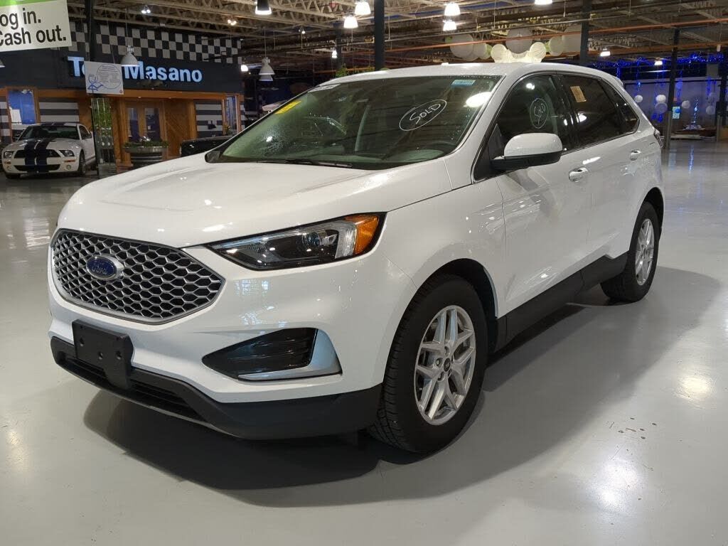 2024 FORD Edge