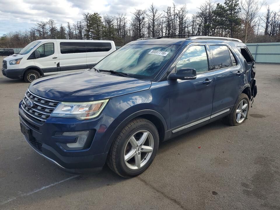 2017 FORD Explorer