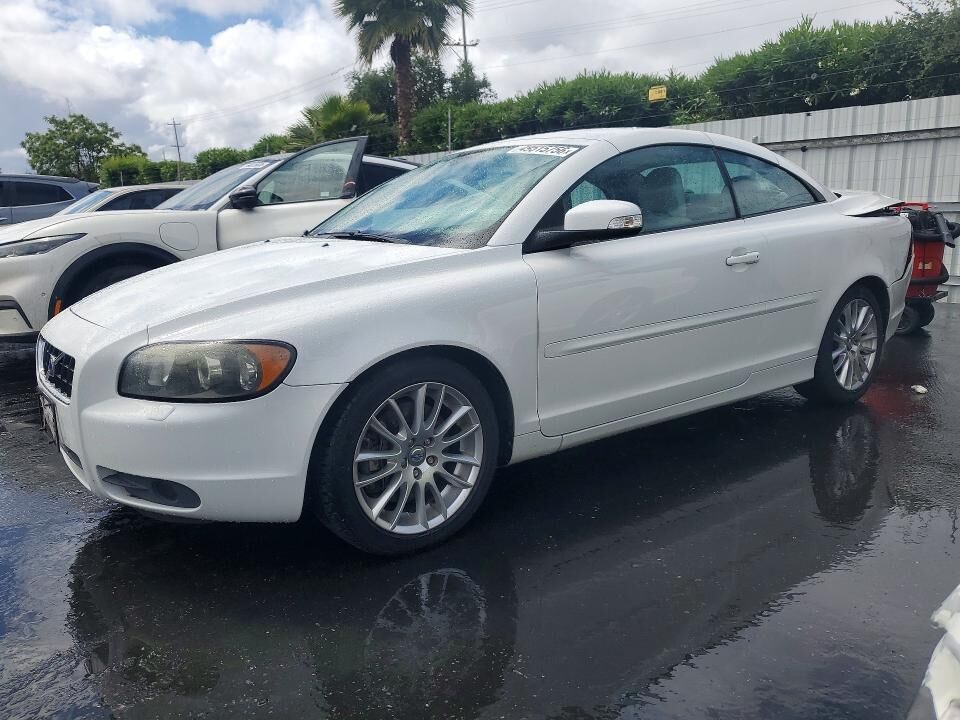 2009 VOLVO C70