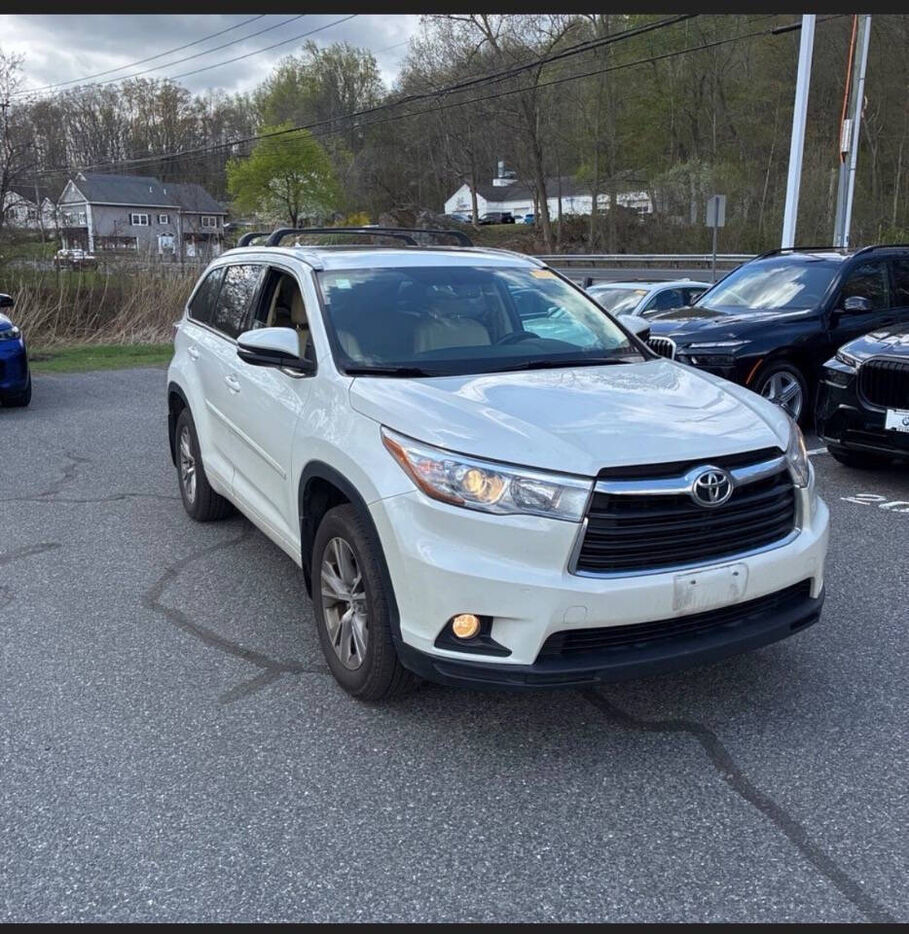 2015 TOYOTA Highlander