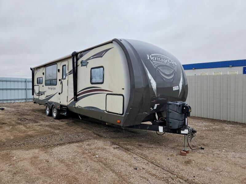 2014 FOREST RIVER Wildwood Laminated Towables