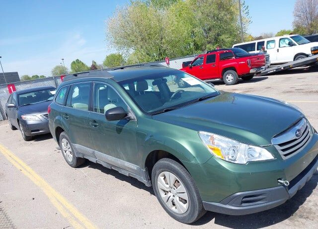2012 SUBARU Outback