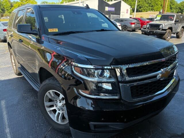 2017 CHEVROLET Tahoe