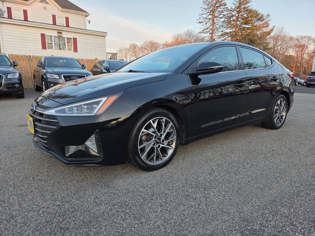 2020 HYUNDAI Elantra