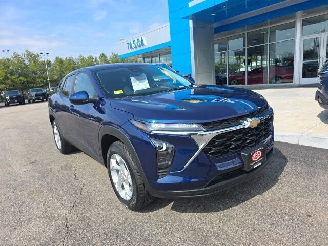 2024 CHEVROLET Trax