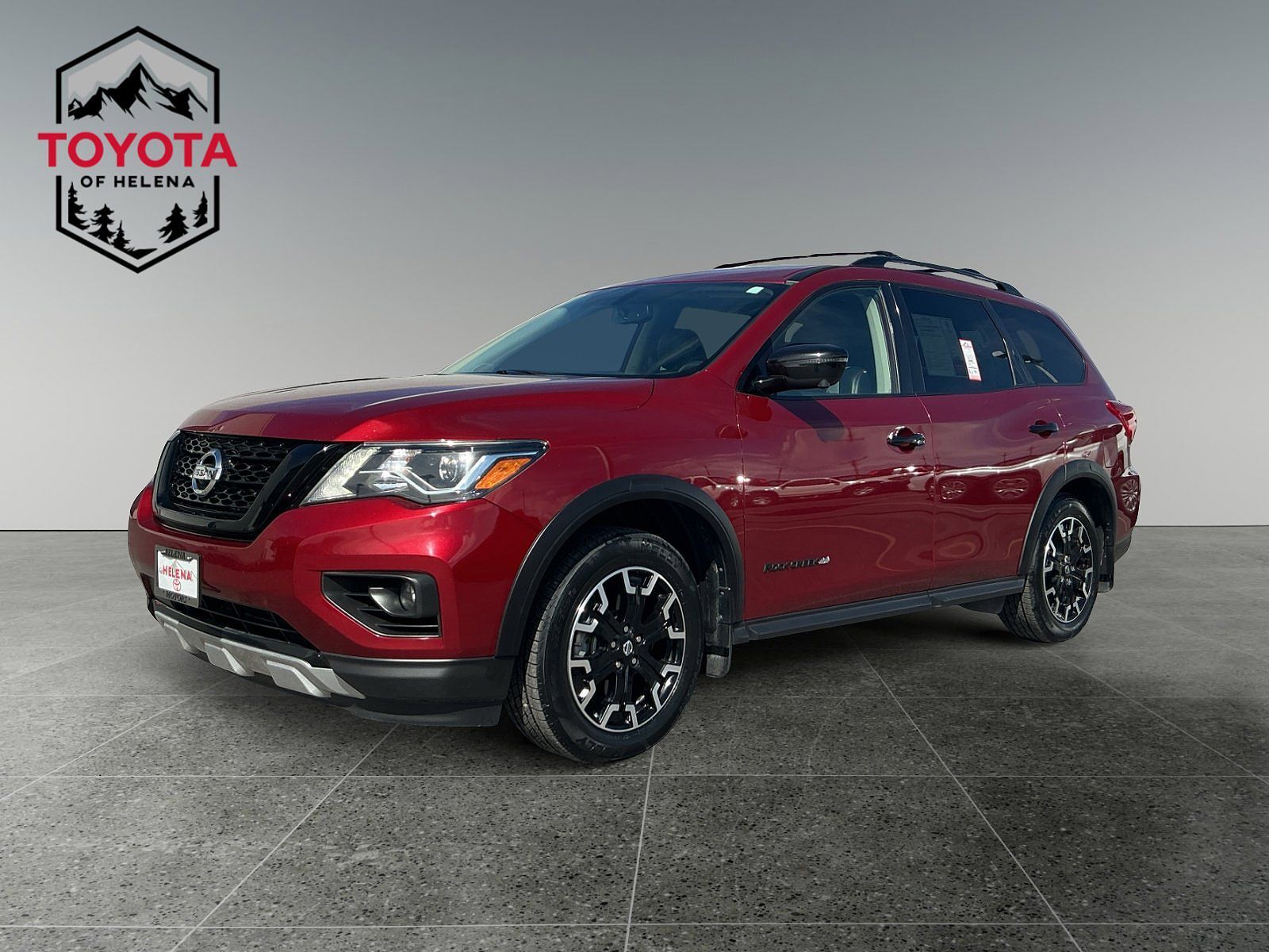 2020 NISSAN Pathfinder