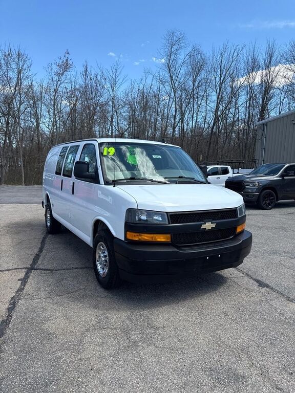 2019 CHEVROLET Express