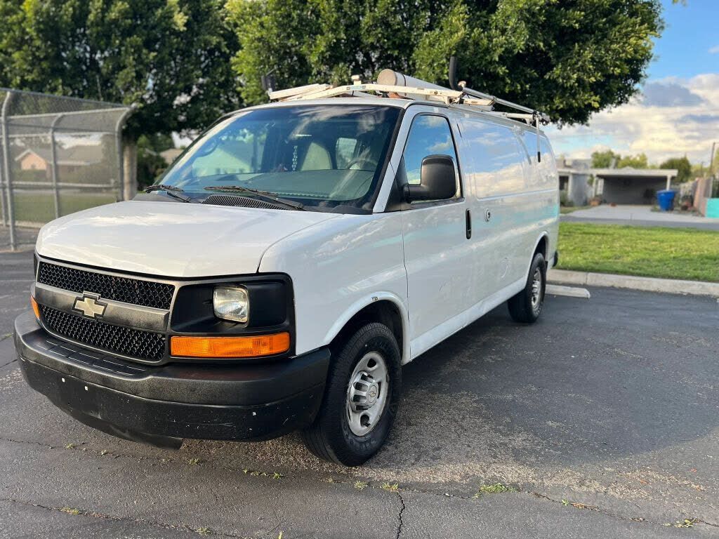 2013 CHEVROLET Express