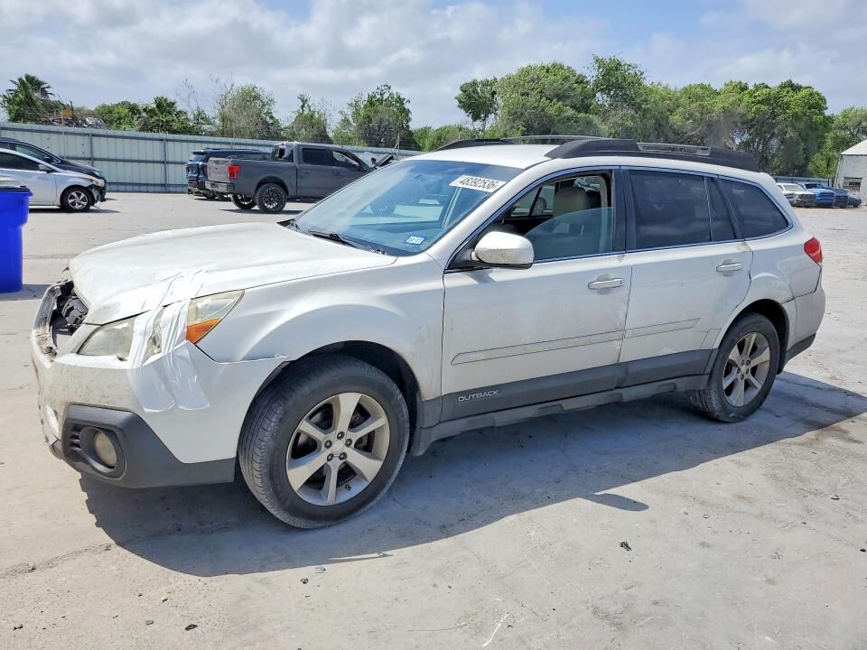 2013 SUBARU Outback
