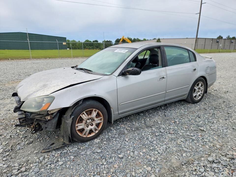 2005 NISSAN Altima