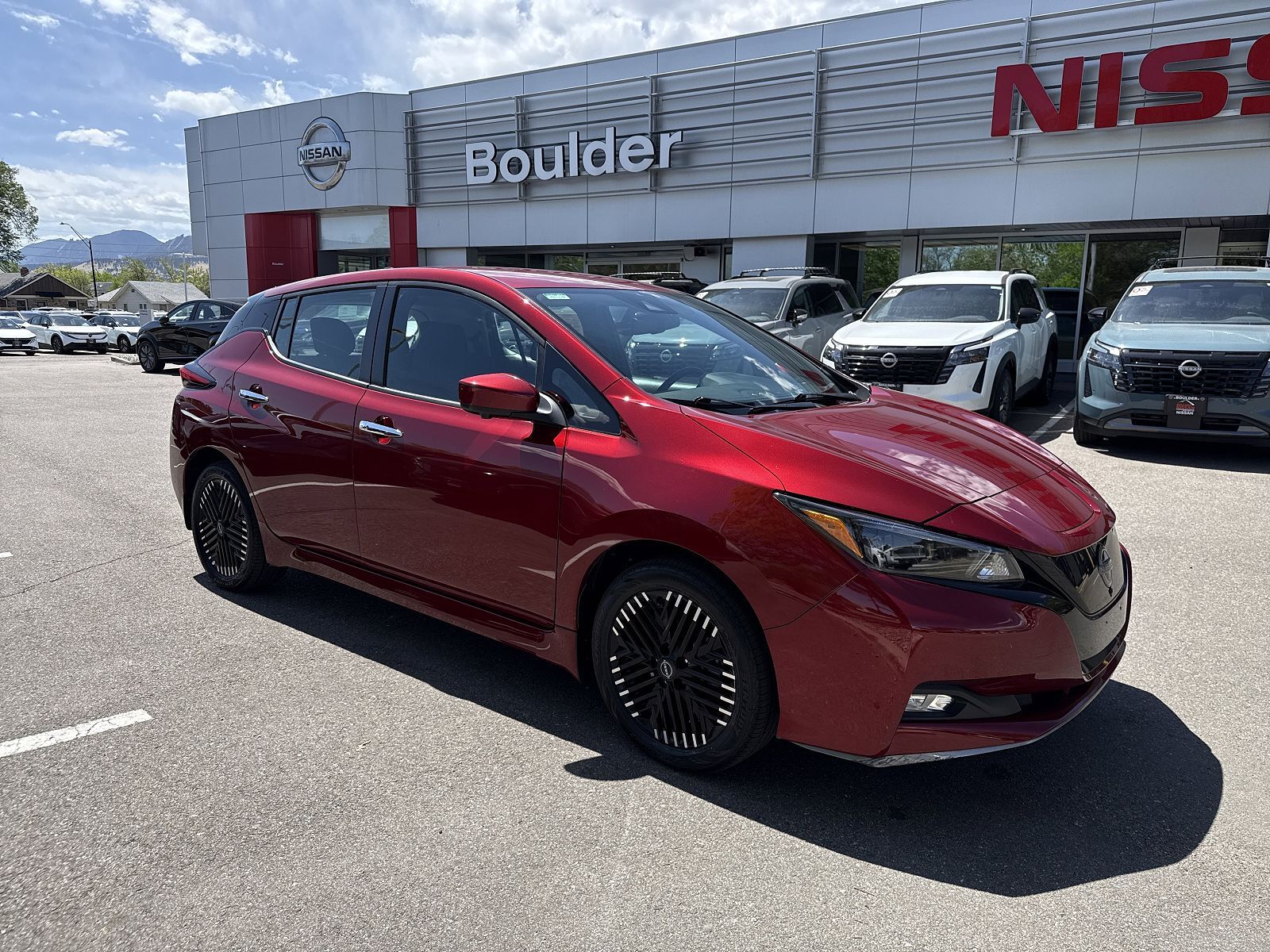 2024 NISSAN Leaf