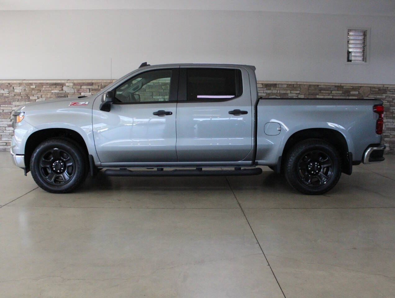 2025 CHEVROLET Silverado