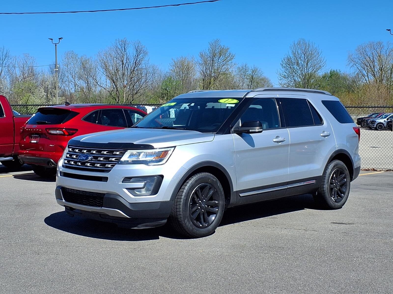 2017 FORD Explorer