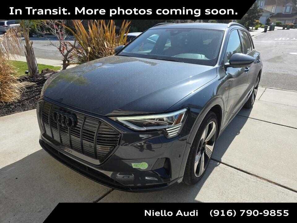 2023 AUDI e-tron