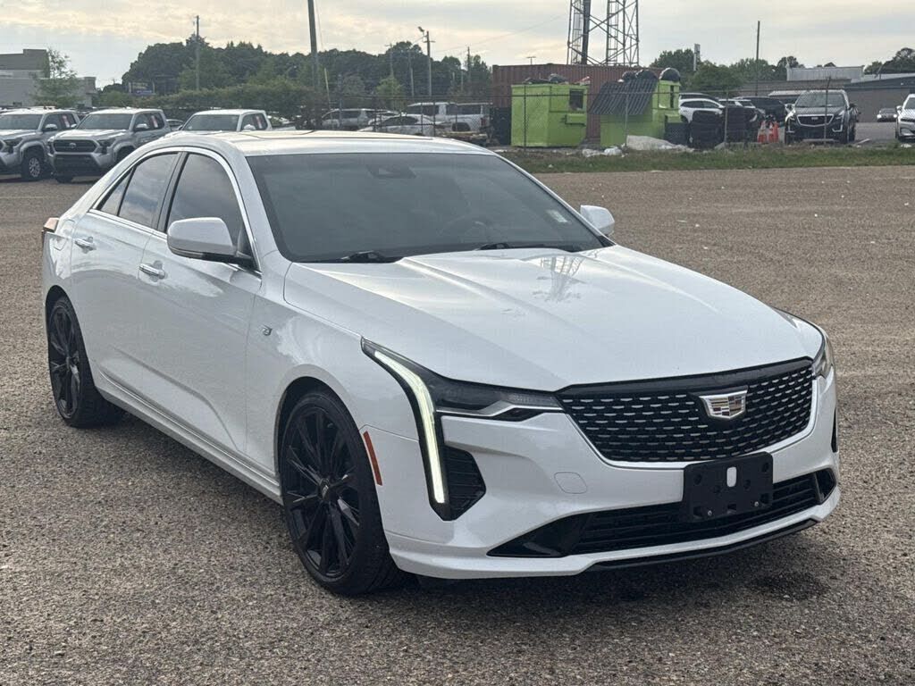2022 CADILLAC CT4