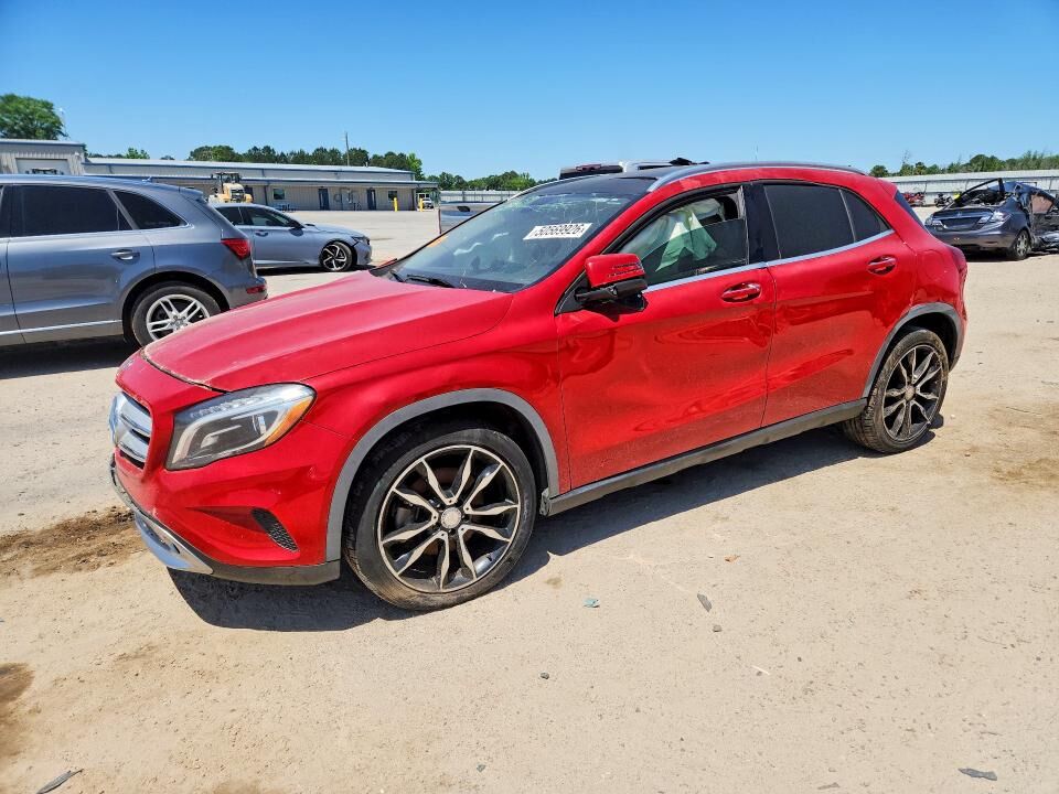 2015 MERCEDES-BENZ GLA-Class