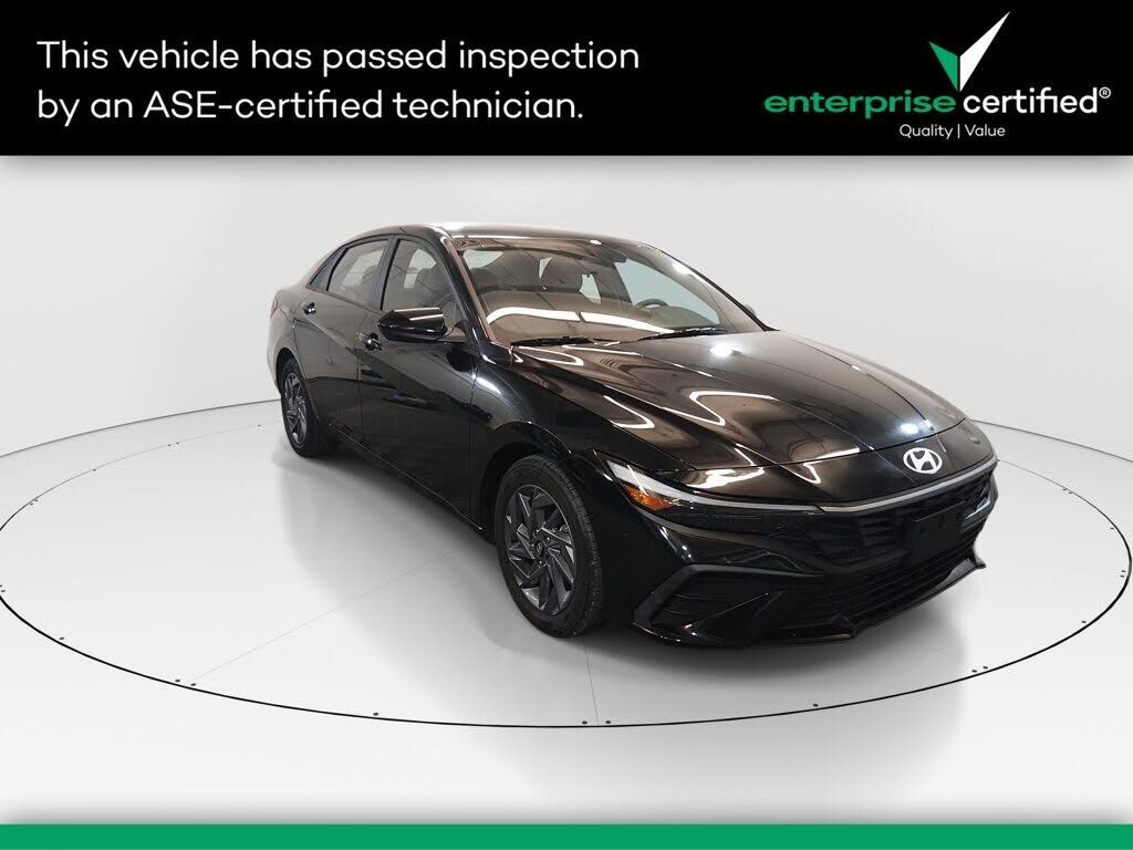 2024 HYUNDAI Elantra