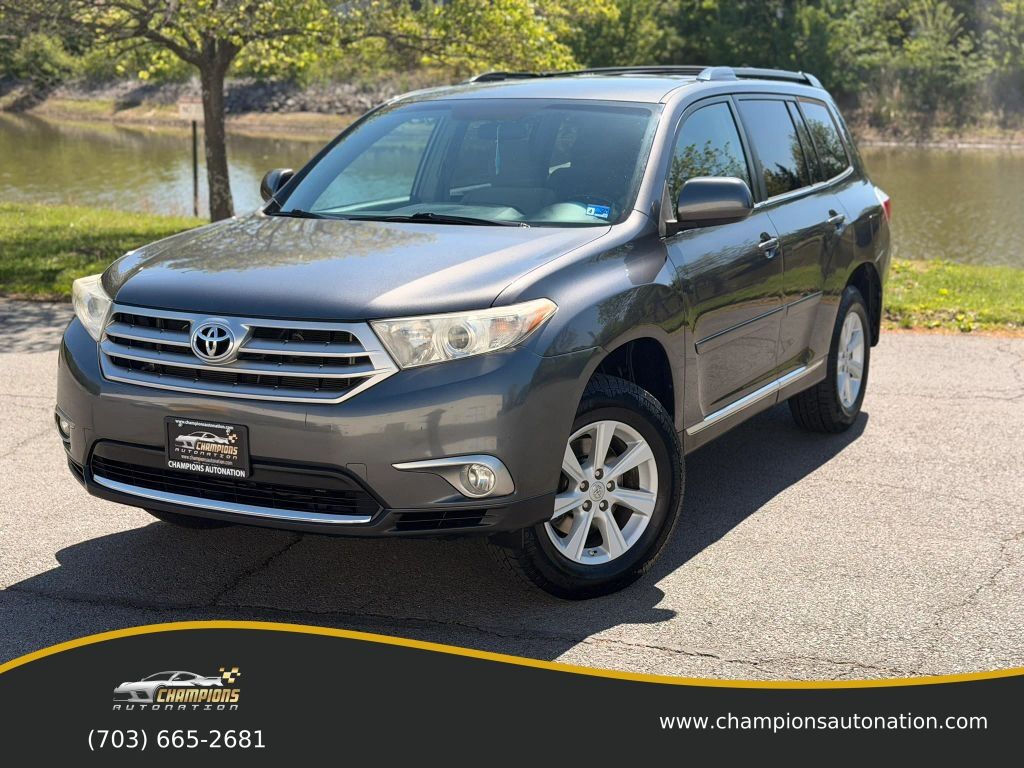 2013 TOYOTA Highlander