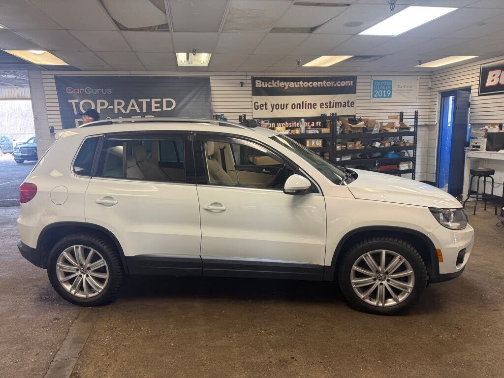 2015 VOLKSWAGEN Tiguan