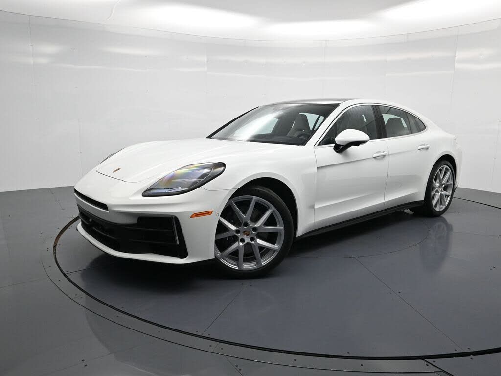 2026 PORSCHE Panamera