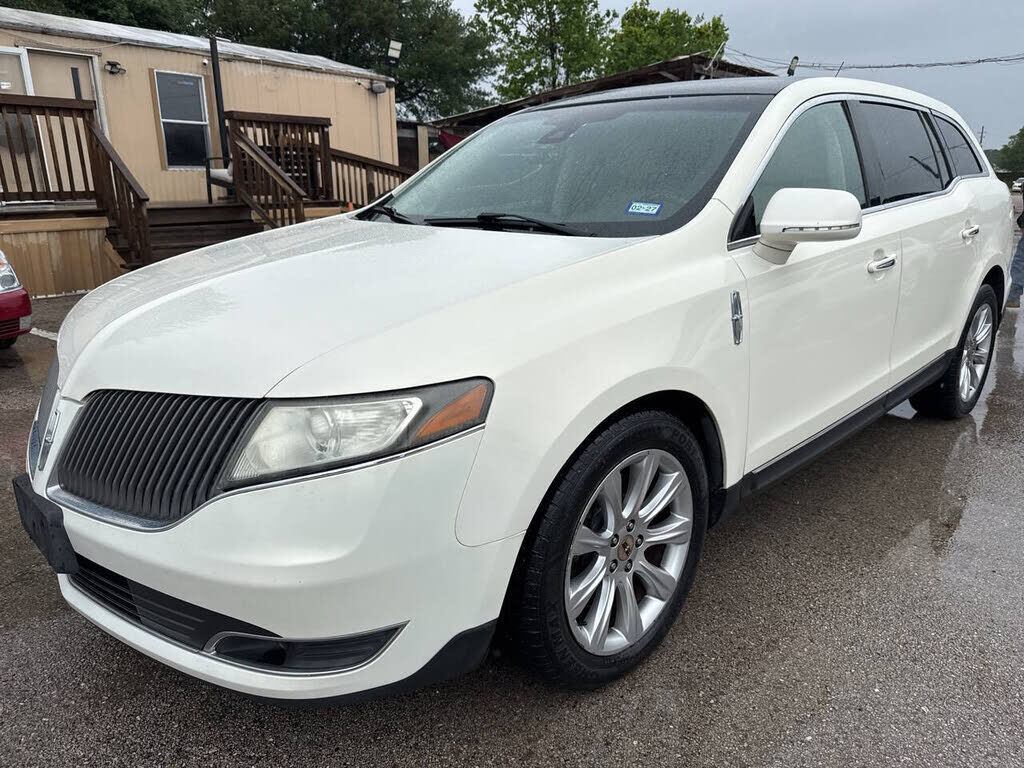 2013 LINCOLN MKT