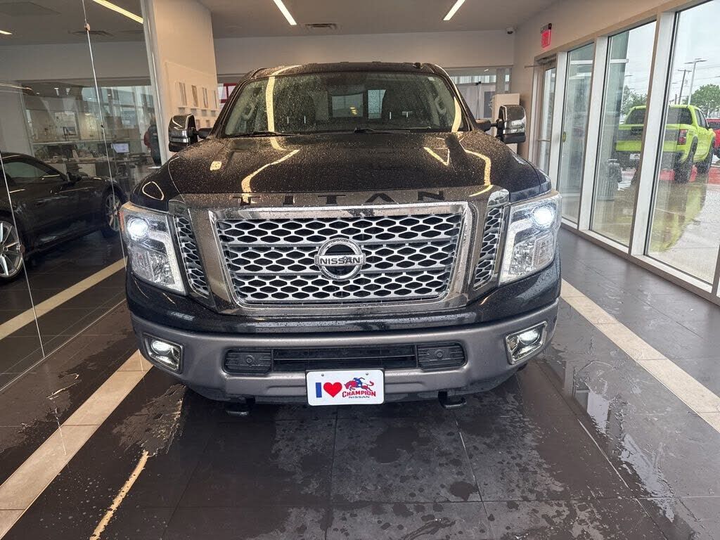 2019 NISSAN Titan