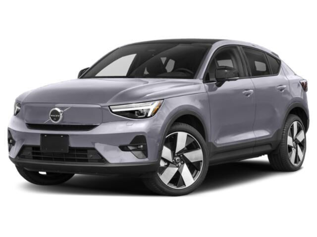 2023 VOLVO C40