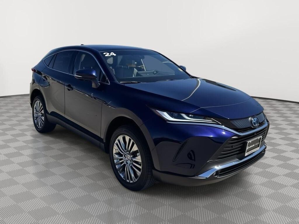 2024 TOYOTA Venza