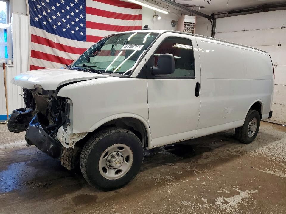 2023 CHEVROLET Express