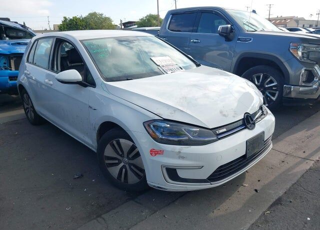 2017 VOLKSWAGEN e-Golf