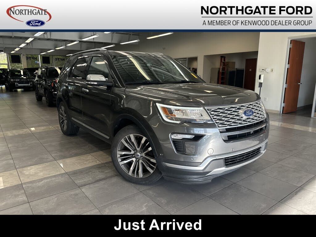2018 FORD Explorer
