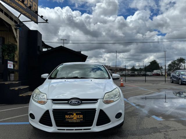 2014 FORD Focus
