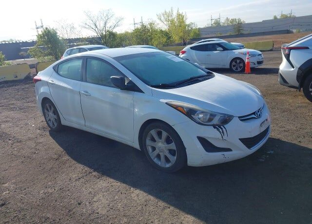 2014 HYUNDAI Elantra