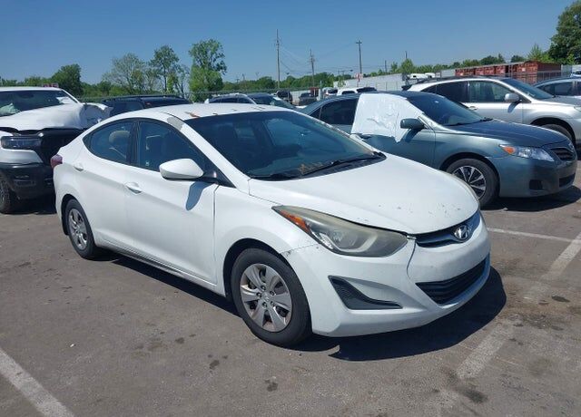2016 HYUNDAI Elantra