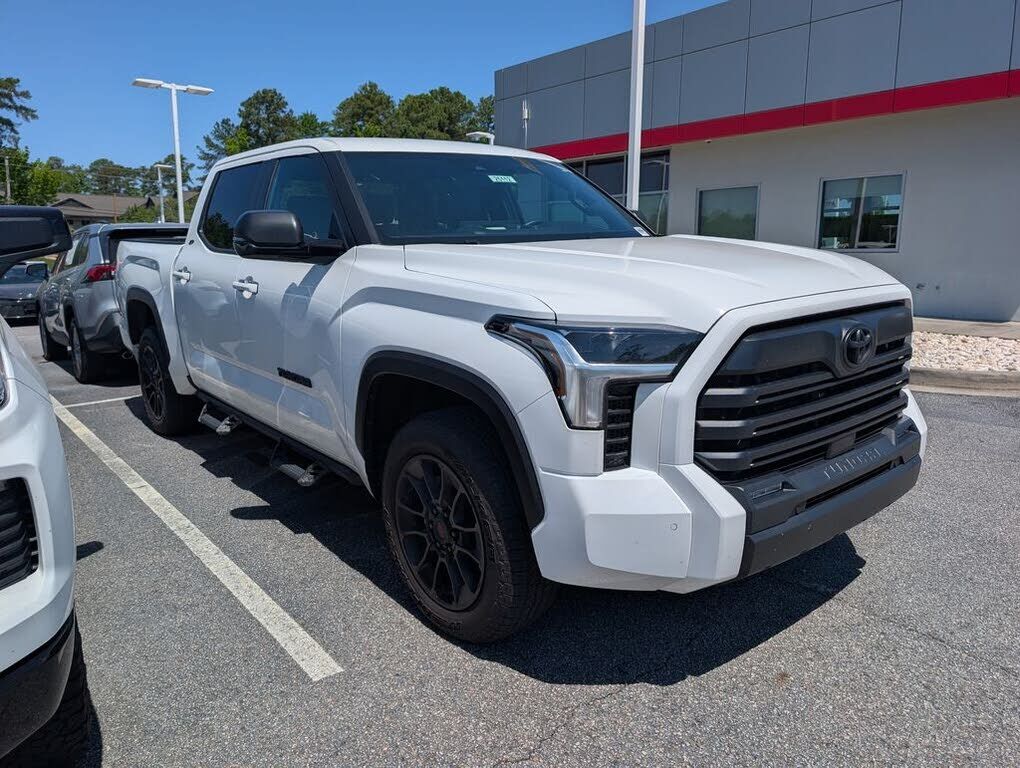 2025 TOYOTA Tundra