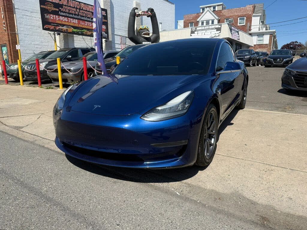 2018 TESLA Model 3