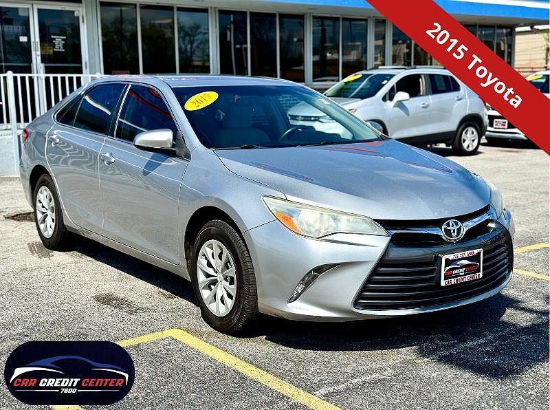 2015 TOYOTA Camry