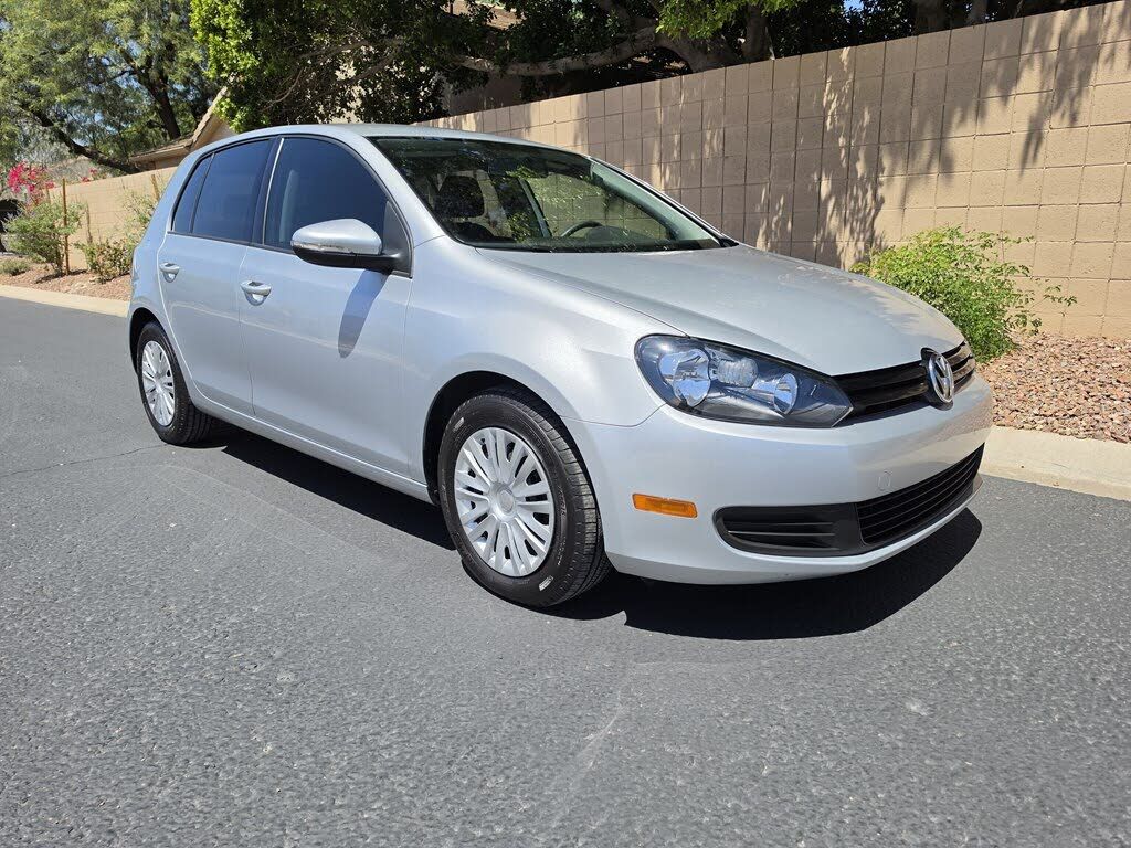 2012 VOLKSWAGEN Golf