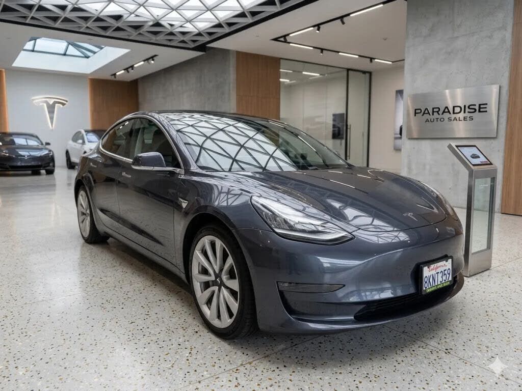2019 TESLA Model 3